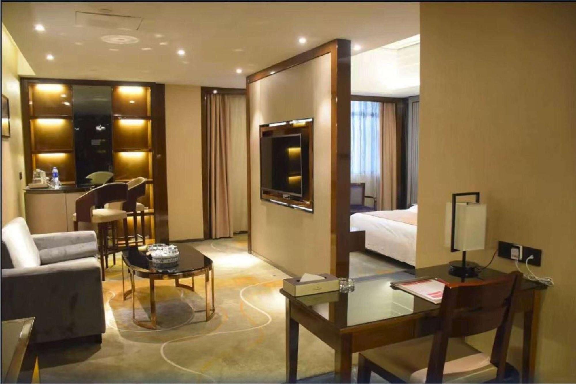 Ramada Foshan Hotel Esterno foto