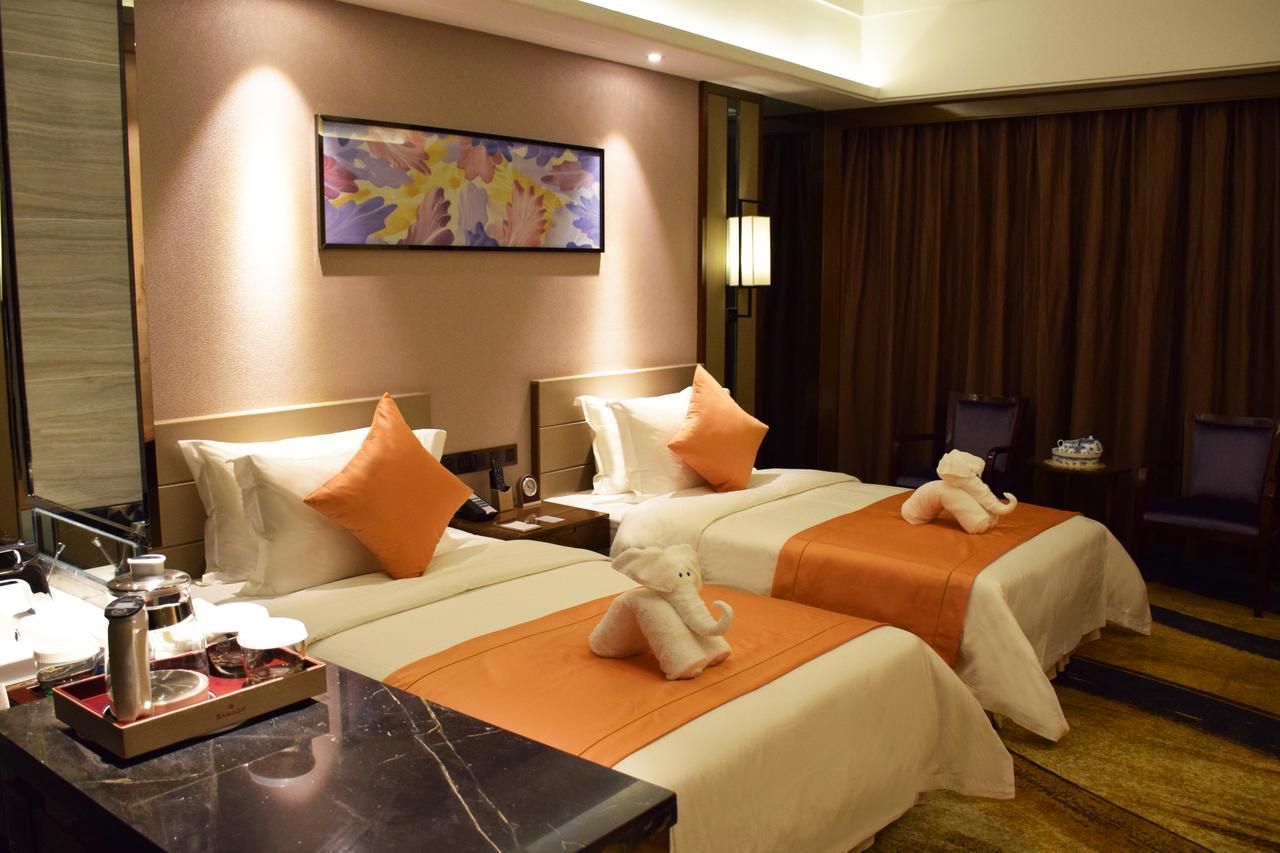 Ramada Foshan Hotel Esterno foto
