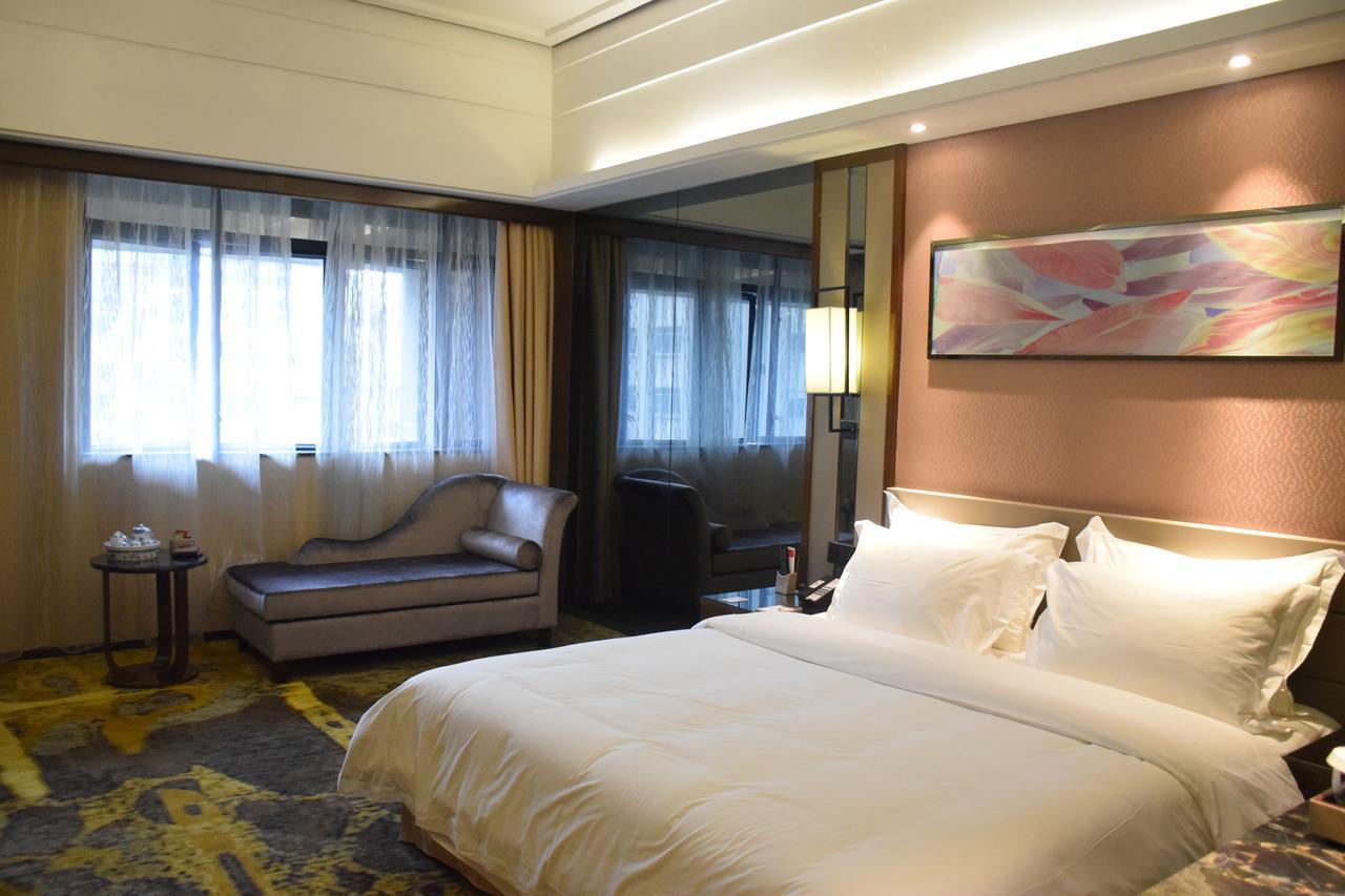 Ramada Foshan Hotel Esterno foto