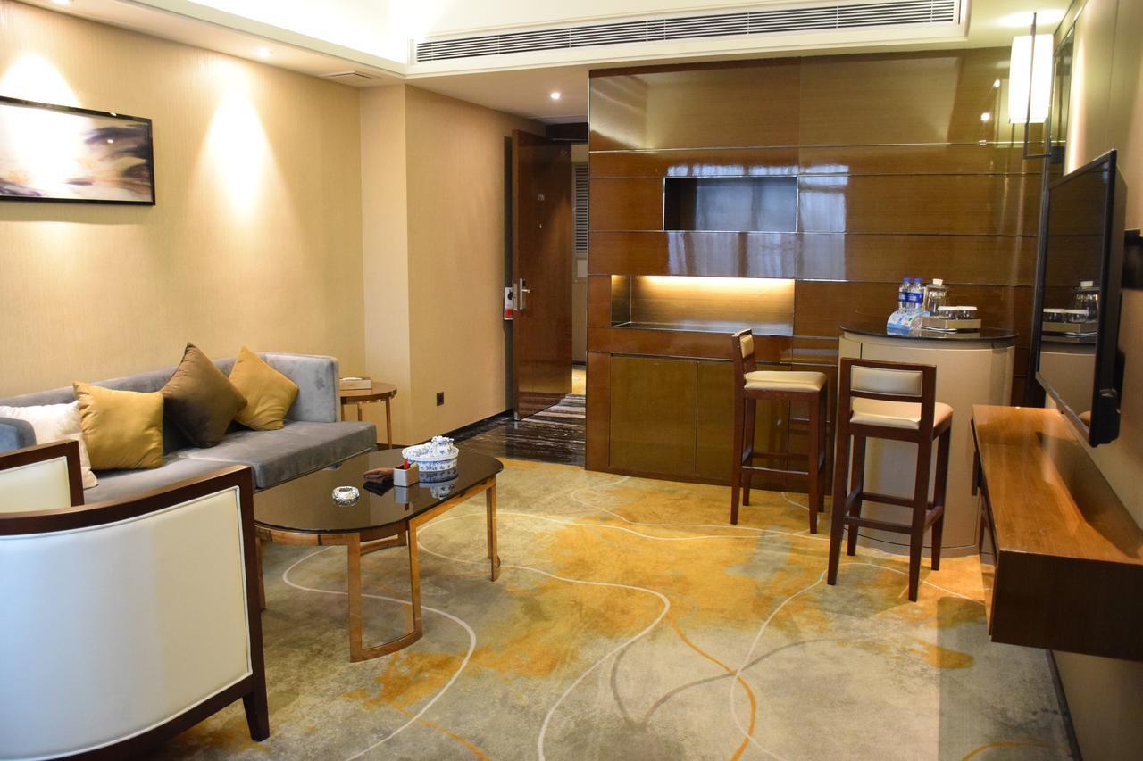 Ramada Foshan Hotel Esterno foto
